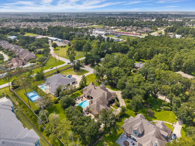Photo 4 of 11927 Waterford Estates Court, Tomball, TX