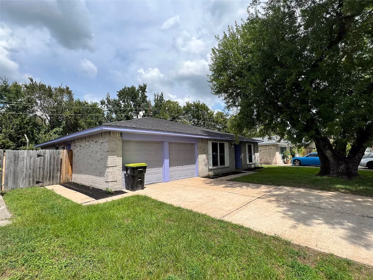 Photo 2 of 9587 Sutter Park Lane, Houston, TX