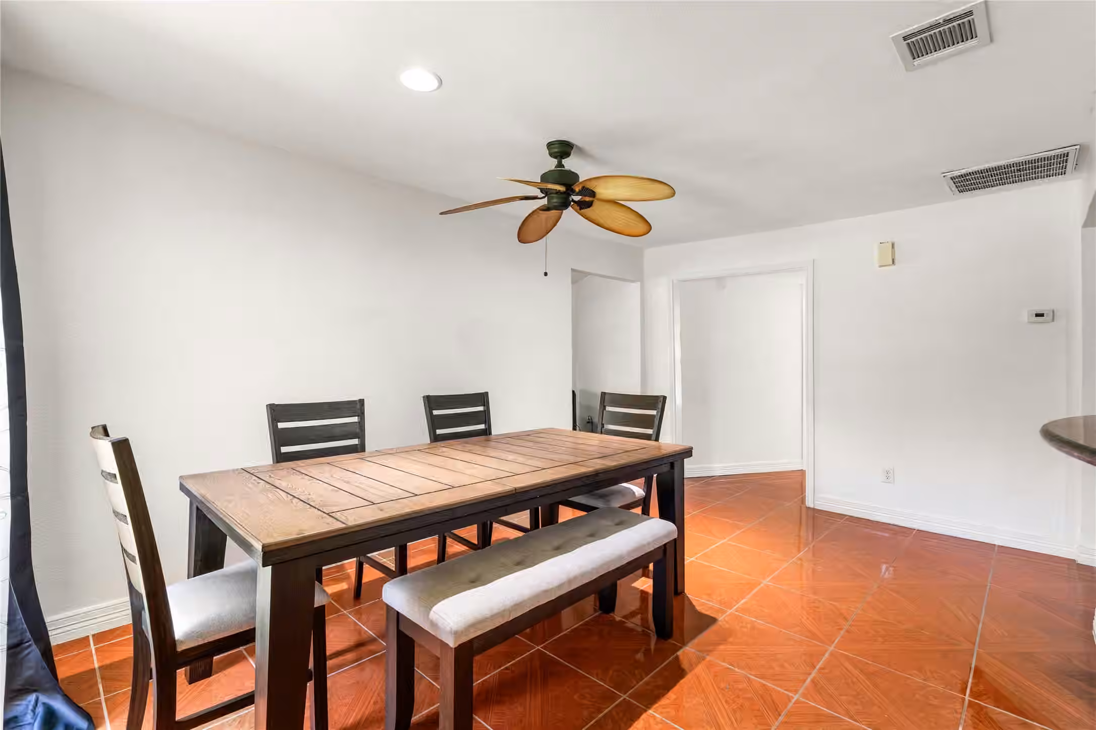 Photo 4 of 2120 Vance Street, Houston, TX