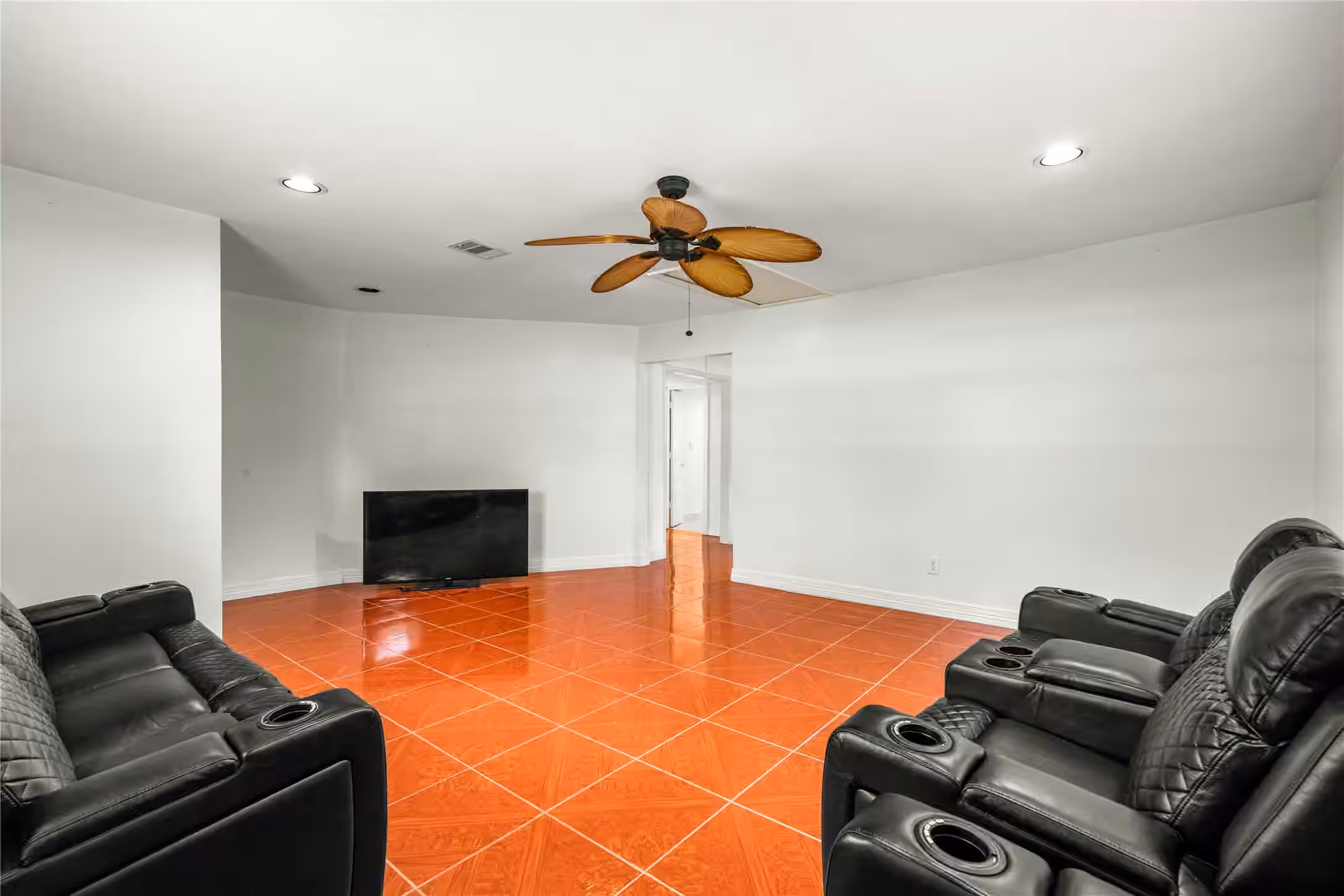 Photo 7 of 2120 Vance Street, Houston, TX