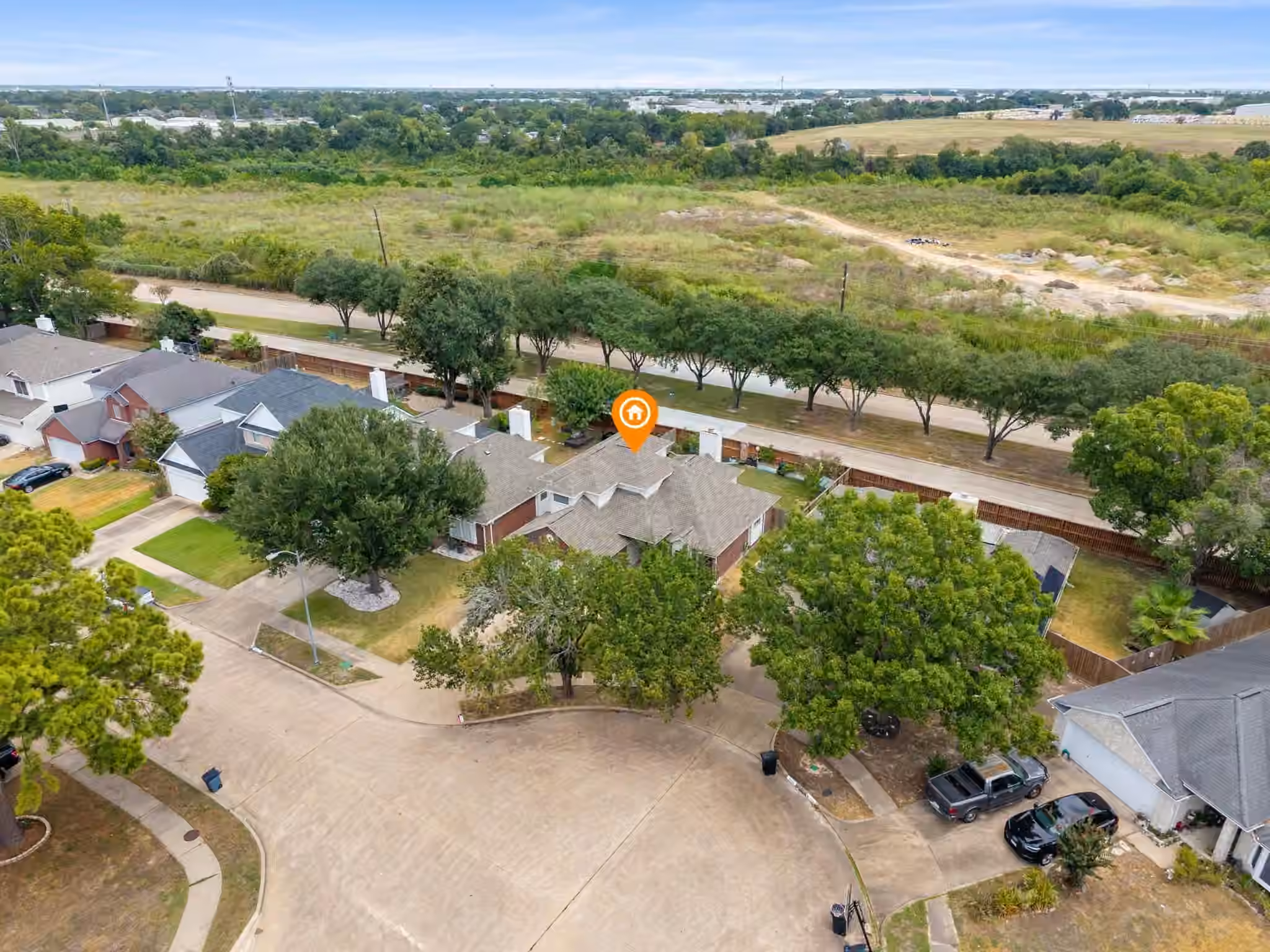 Photo 2 of 6714 Hertford Park Drive, Houston, TX