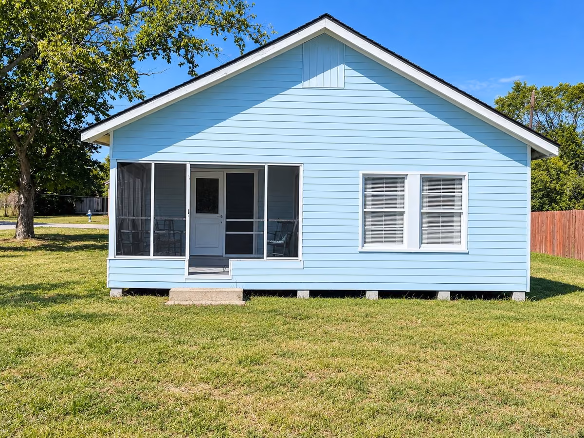 Photo of 310 Pine Bluff Street, La Porte, TX 77571