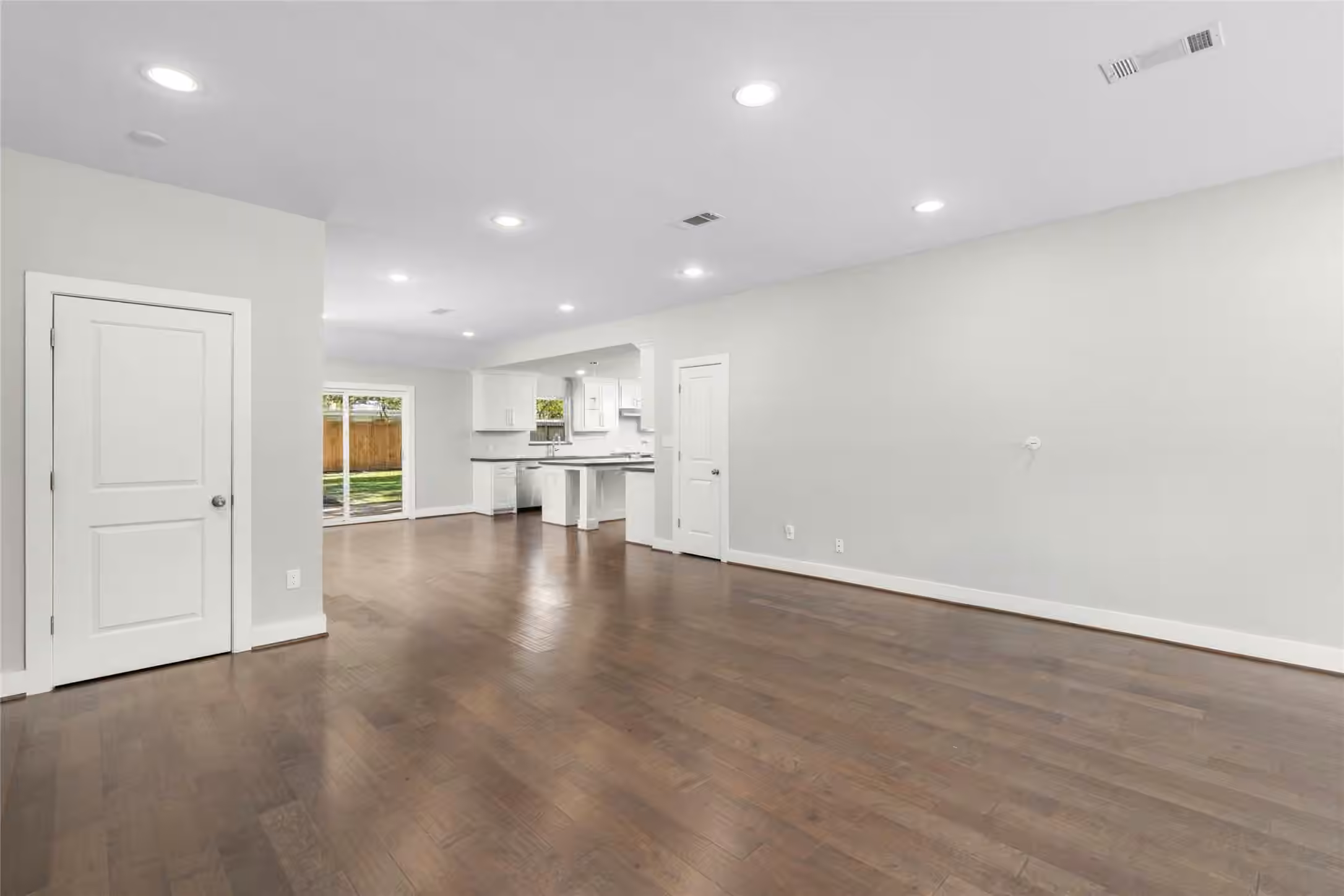 Photo 6 of 5723 Spellman Road, Houston, TX