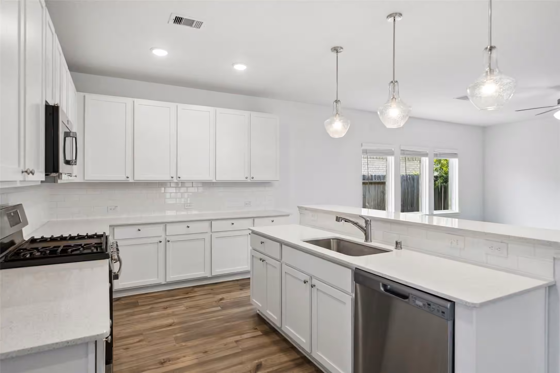 Photo 5 of 15218 White Moss Drive, New Caney, TX