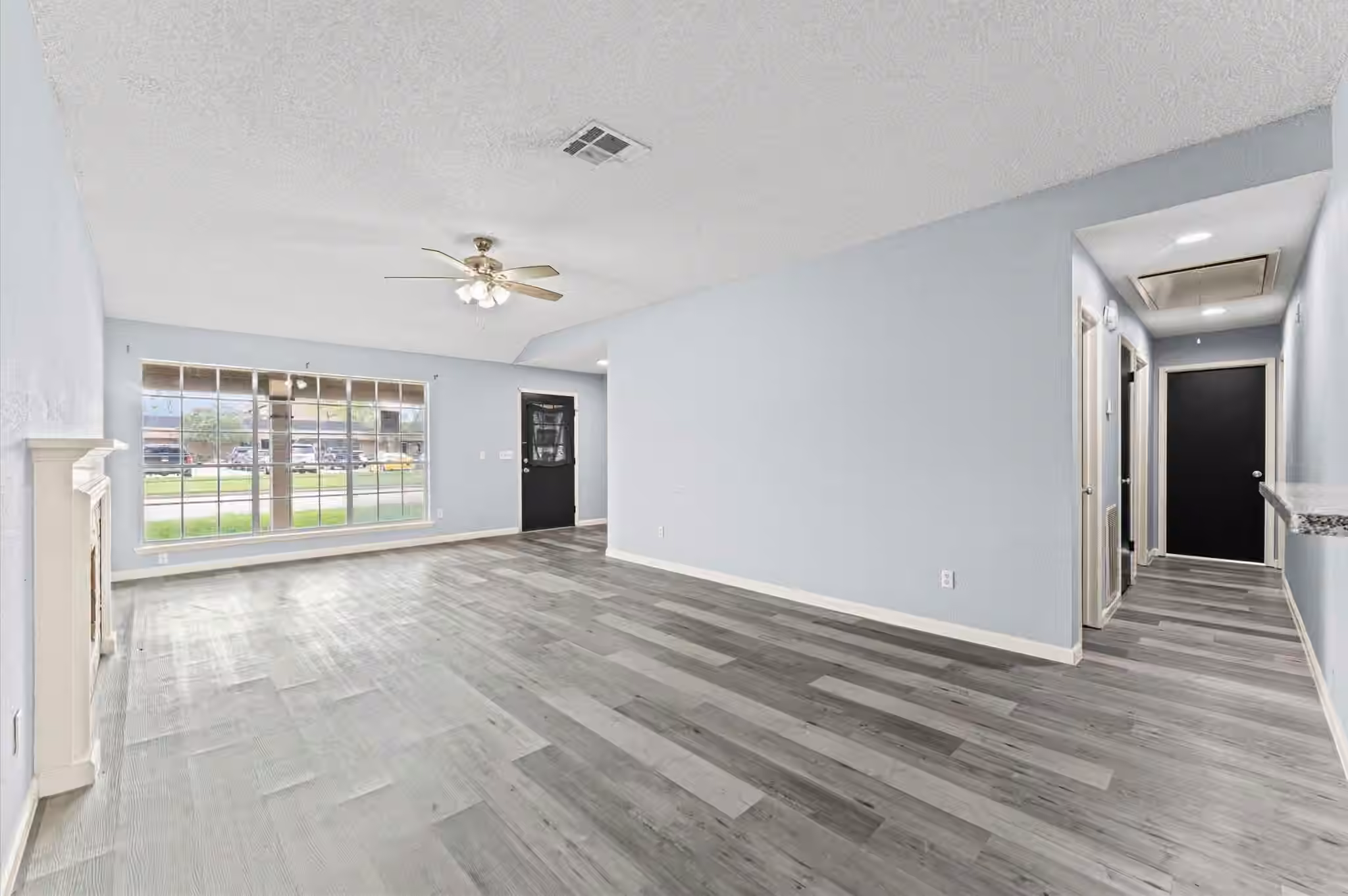 Photo 7 of 2430 Shady Bend Drive, Pearland, TX
