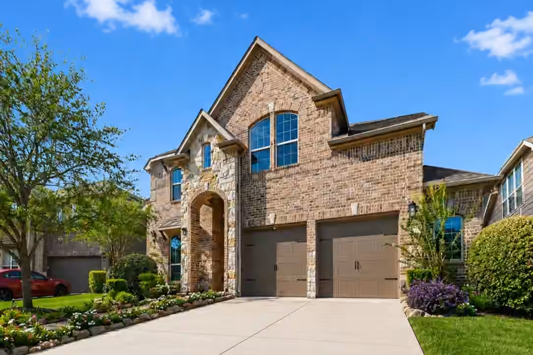 Photo 2 of 9711 Iberia Way, Missouri City, TX