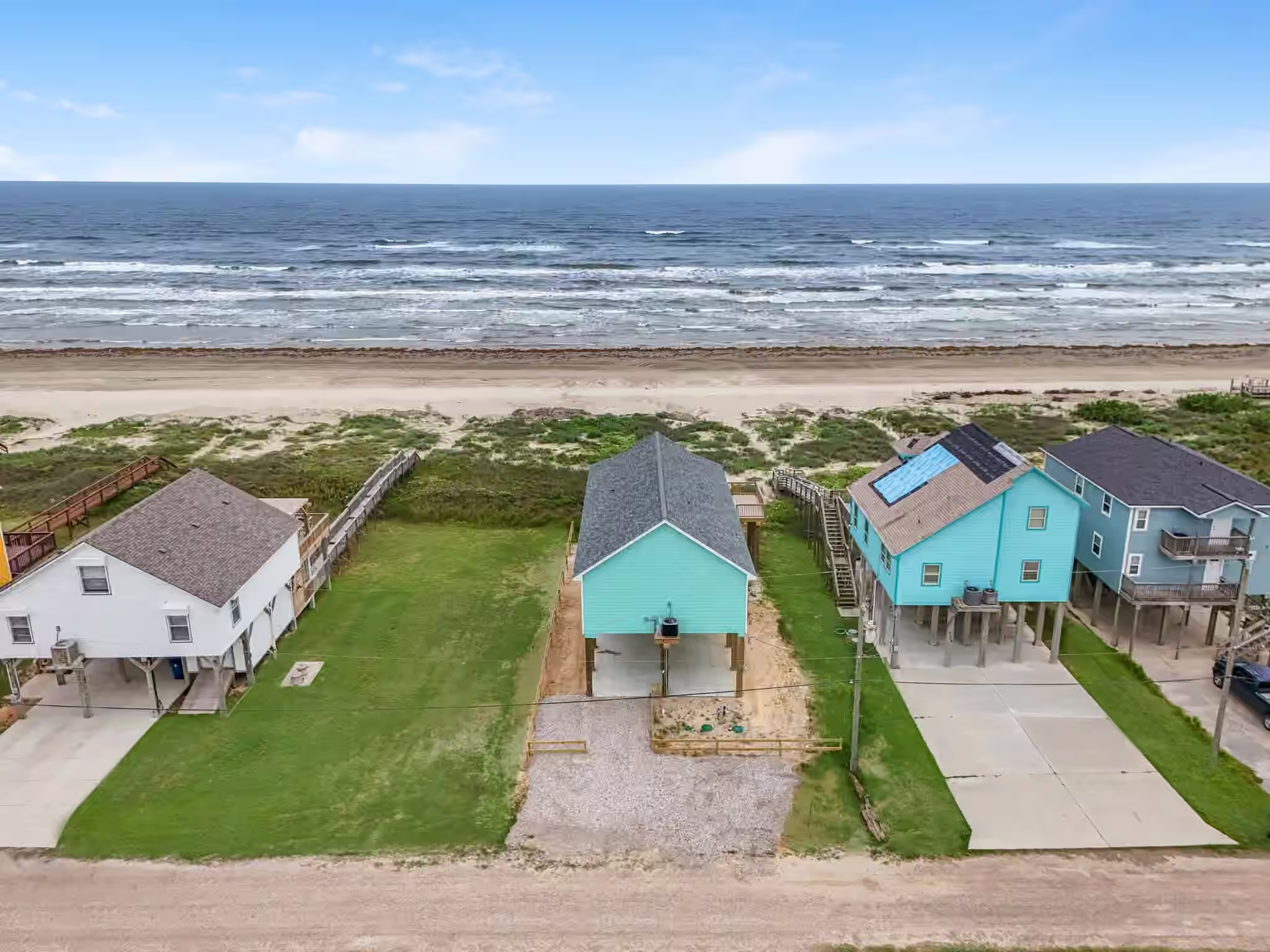 Photo 4 of 4723 Bluewater Drive, Freeport, TX