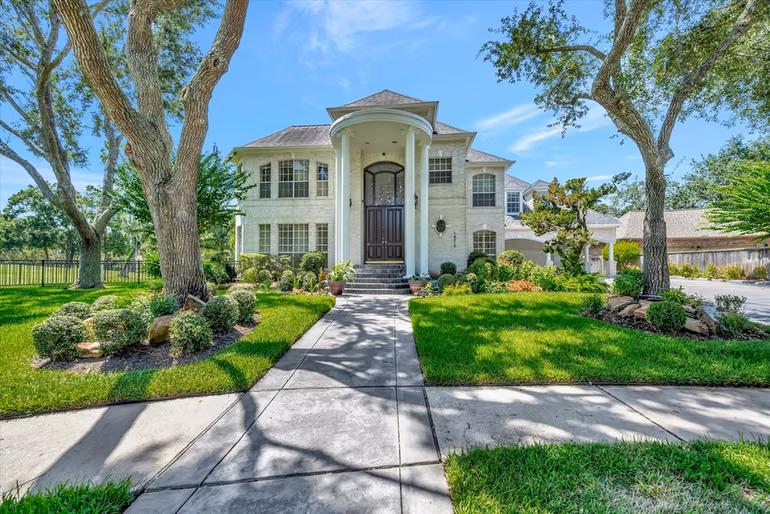Photo of 14318 Golf View Trail, Houston, TX 77059