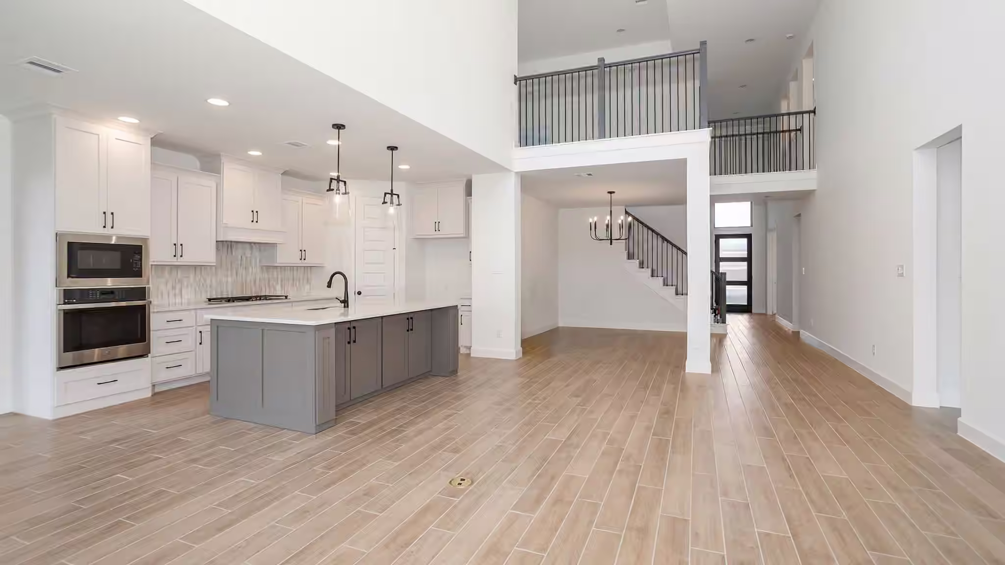 Photo 3 of 404 Darling Creek Lane, Katy, TX