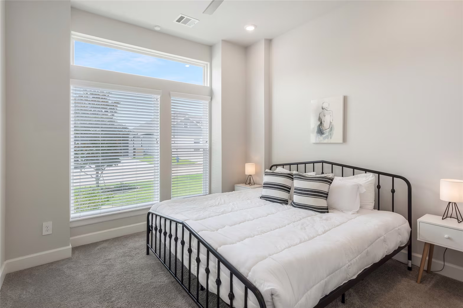 Photo 5 of 10736 S Lake Mist Lane, Willis, TX