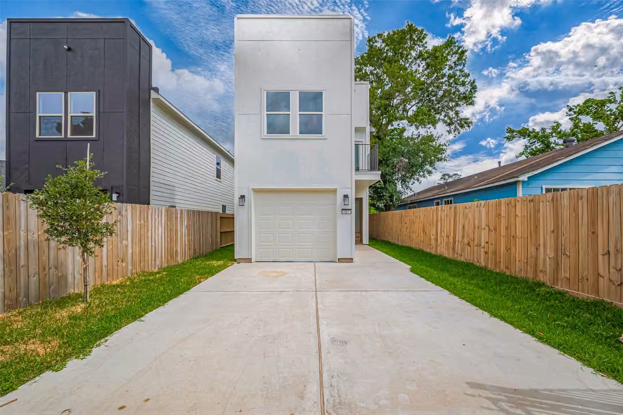 Photo of 7307 W Knoll Street, Houston, TX