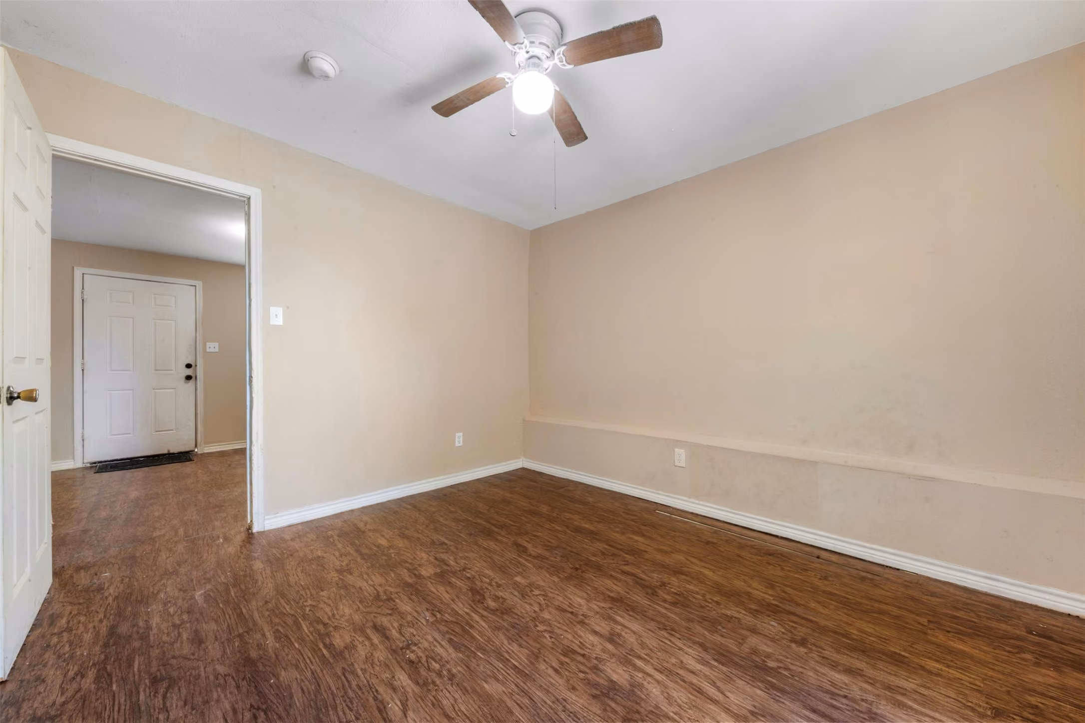 Photo 7 of 422 2nd Avenue N, Texas City, TX