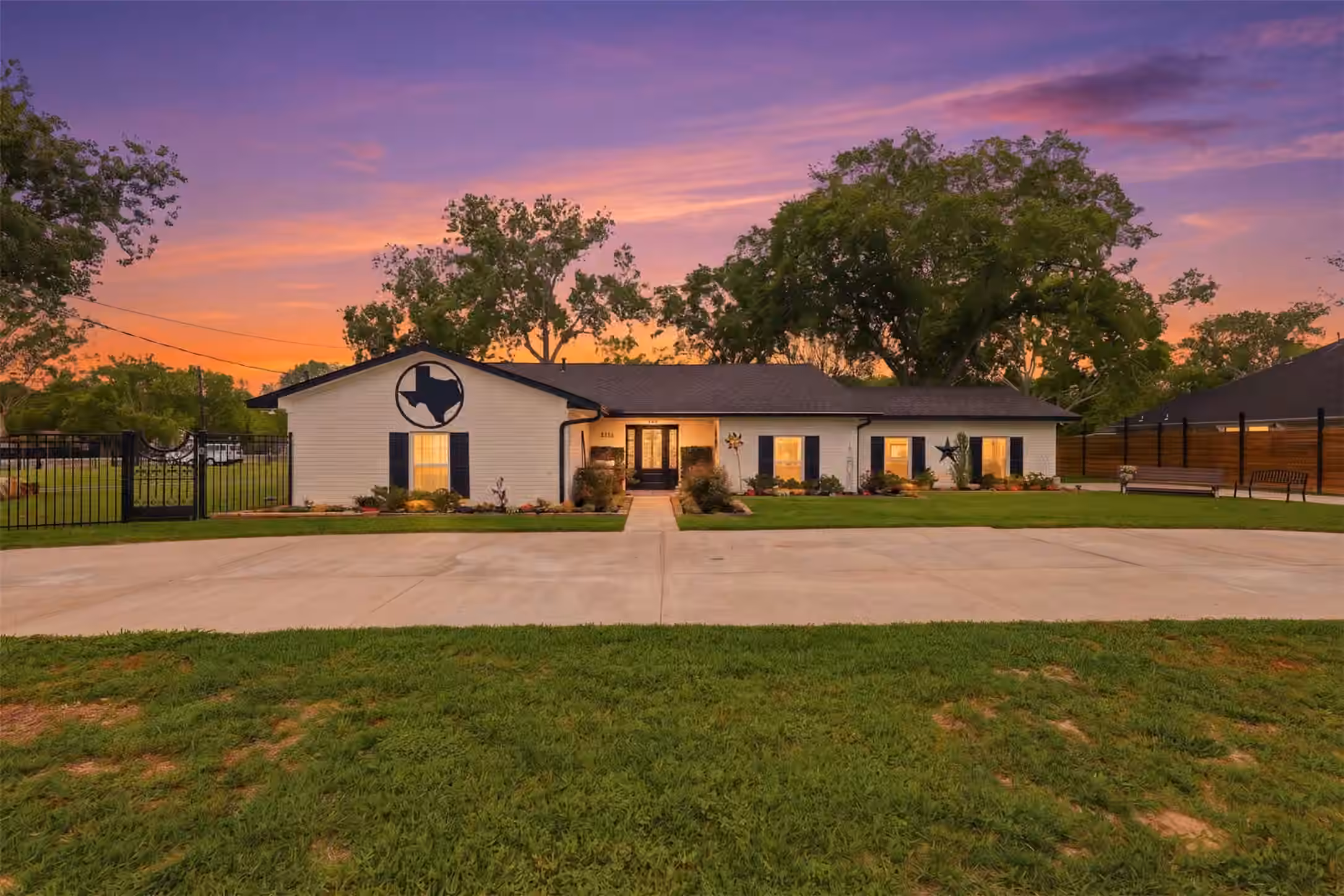 Photo of 5111 Brookside Road, Brookside, TX