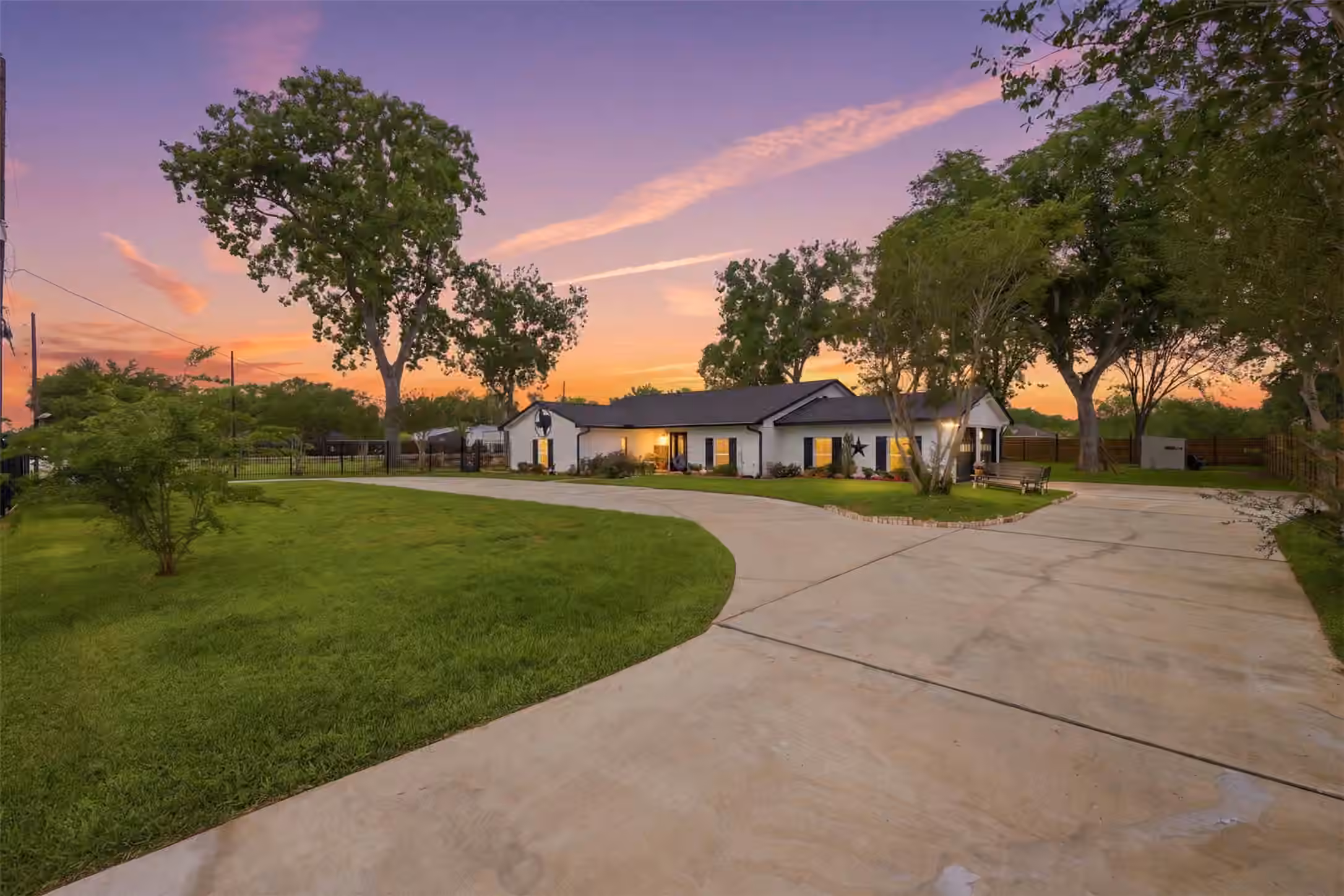 Photo 2 of 5111 Brookside Road, Brookside, TX