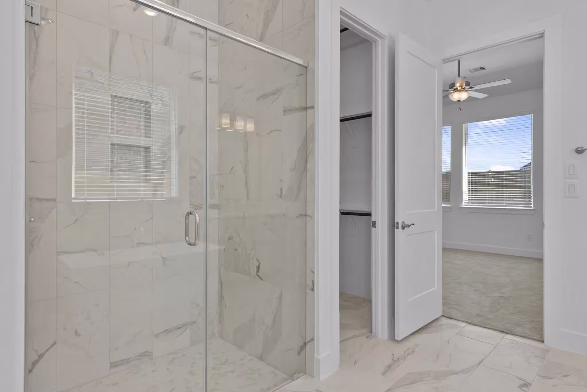 Photo 6 of 9619 Chateau Hill Drive, Manvel, TX