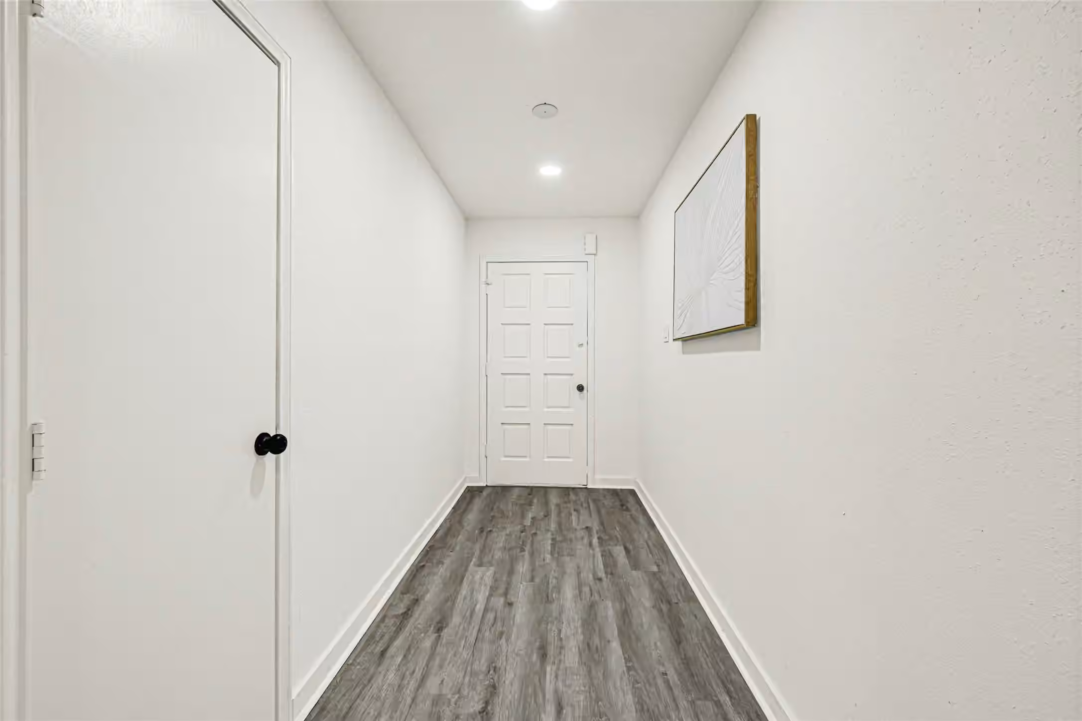 Photo 4 of 1123 Fallbrook Drive, Houston, TX