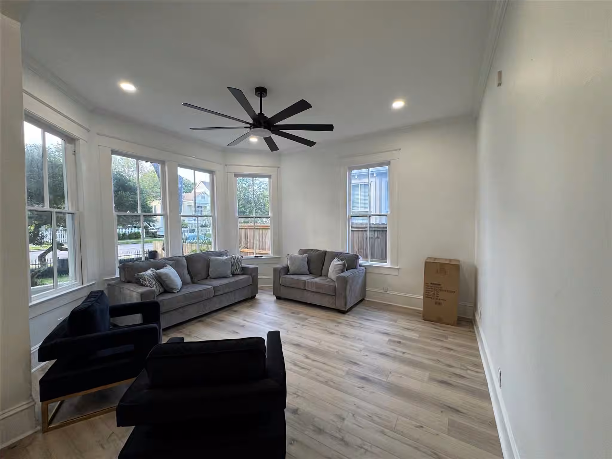 Photo 3 of 3215 Avenue P 1/2, Galveston, TX