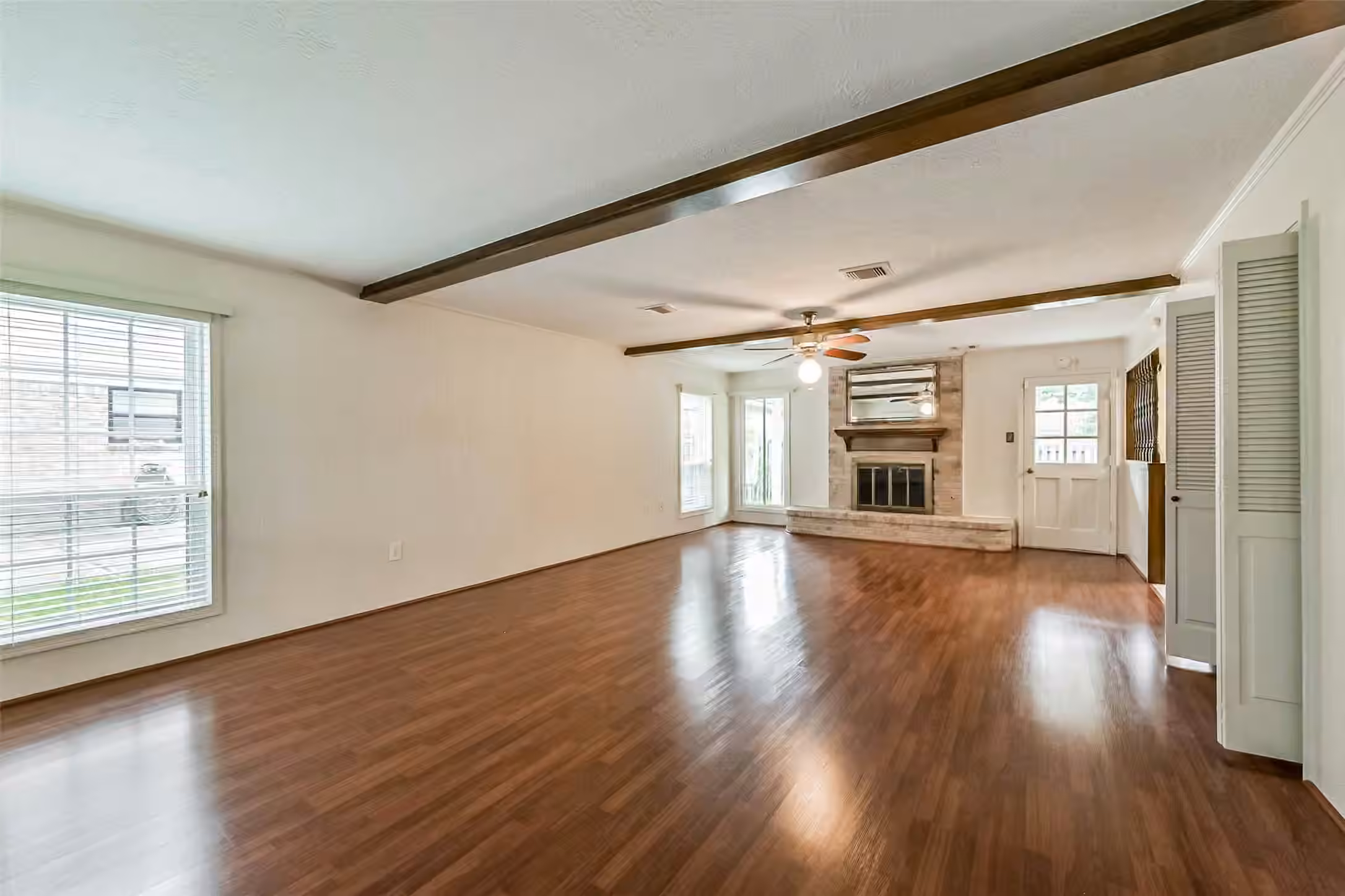 Photo 7 of 5731 Timbers Trail Drive, Humble, TX