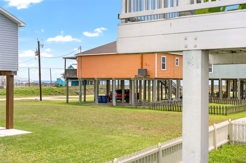 Photo 3 of 222 Ocean Avenue, Surfside Beach, TX