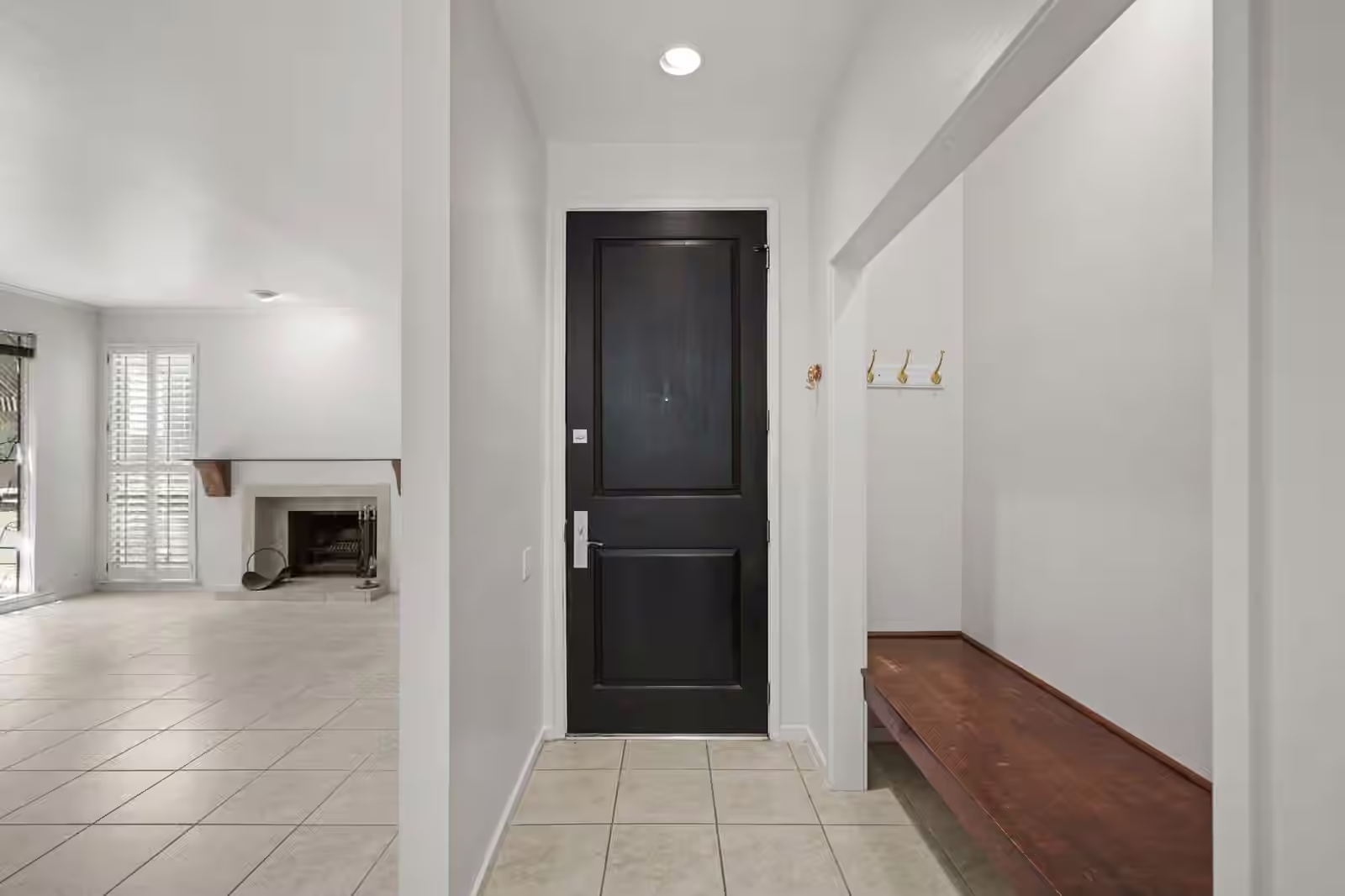 Photo 3 of 11 Litchfield Lane, Houston, TX