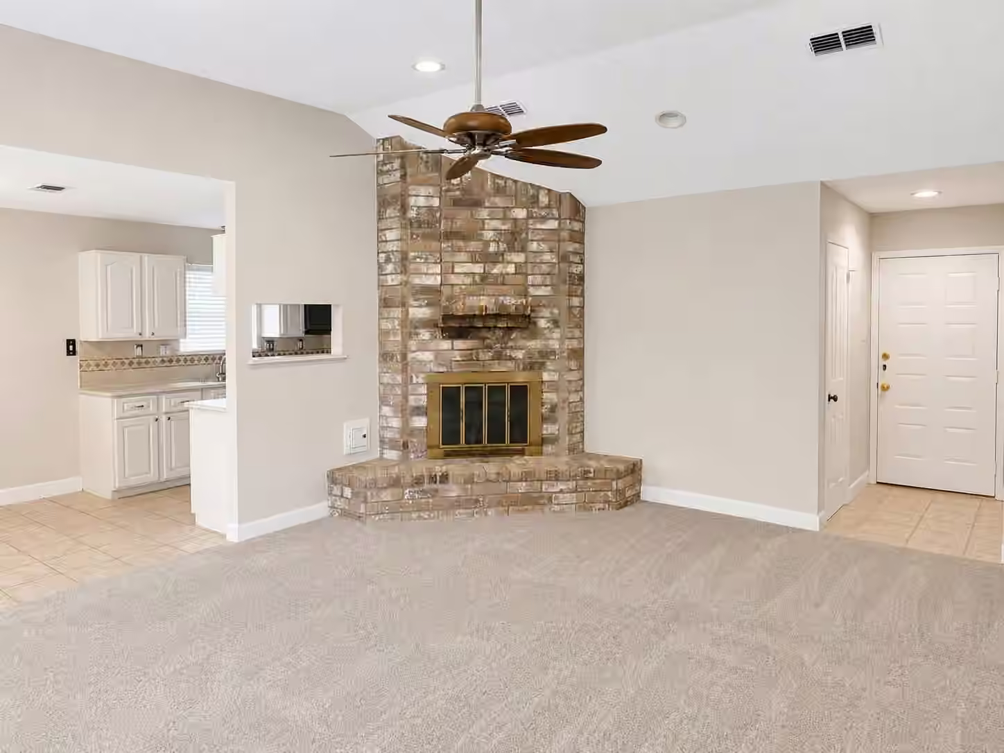 Photo 4 of 2527 N Spring Drive, Spring, TX