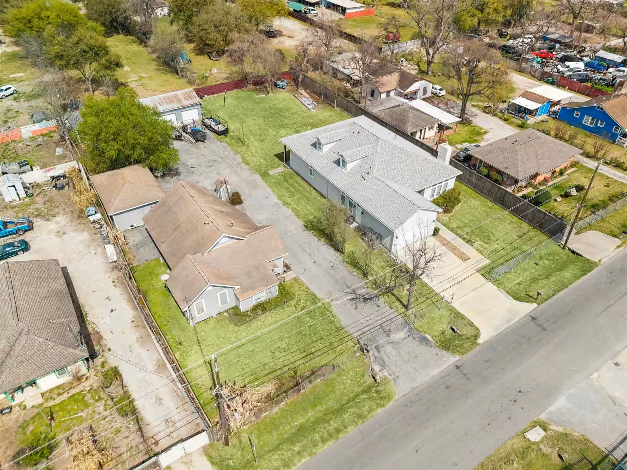 Photo 3 of 1837 Tidwell Lane, Houston, TX