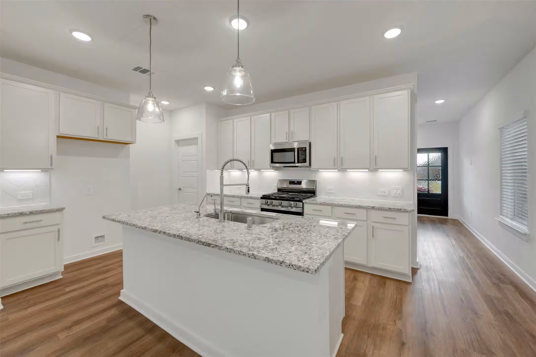Photo 3 of 10321 Navarro Path, Montgomery, TX
