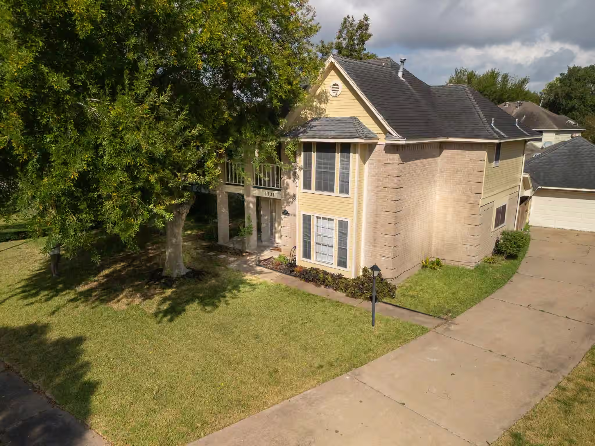 Photo 2 of 4131 Club Valley DR Drive, Houston, TX