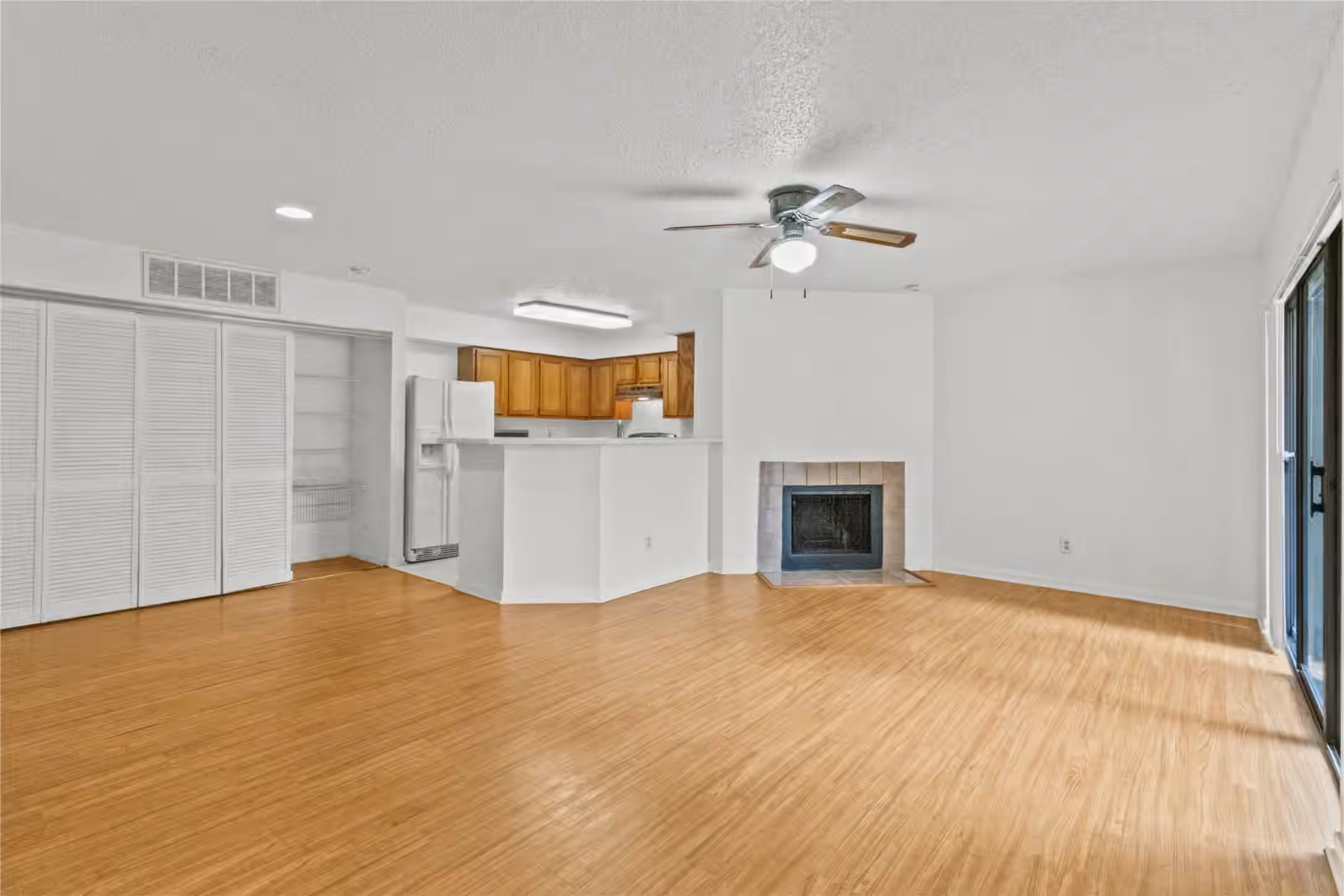 Photo 4 of 2300 Old Spanish Trail 1011, Houston, TX