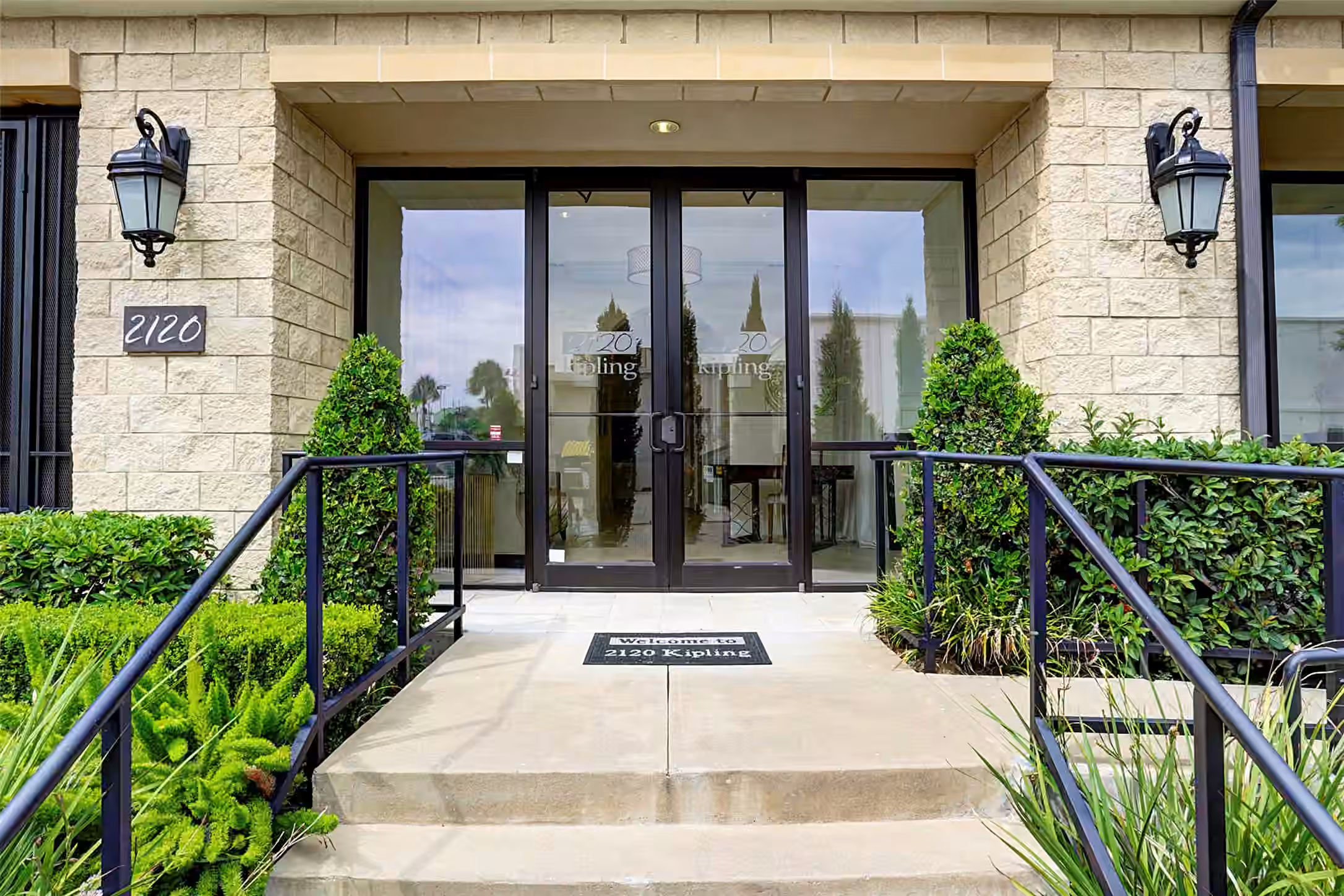 Photo of 2120 Kipling Street 209, Houston, TX 77098