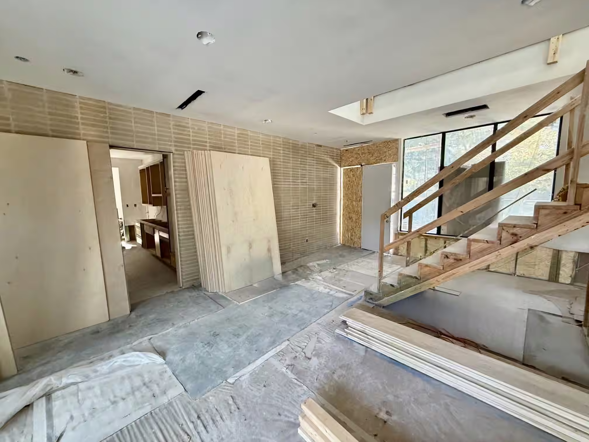 Photo 6 of 1701 BANKS Street, Houston, TX