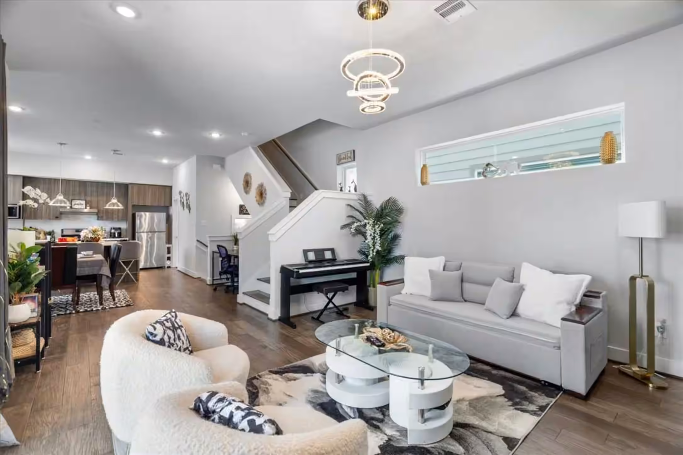 Photo 5 of 5815 Fairdale Lane C, Houston, TX