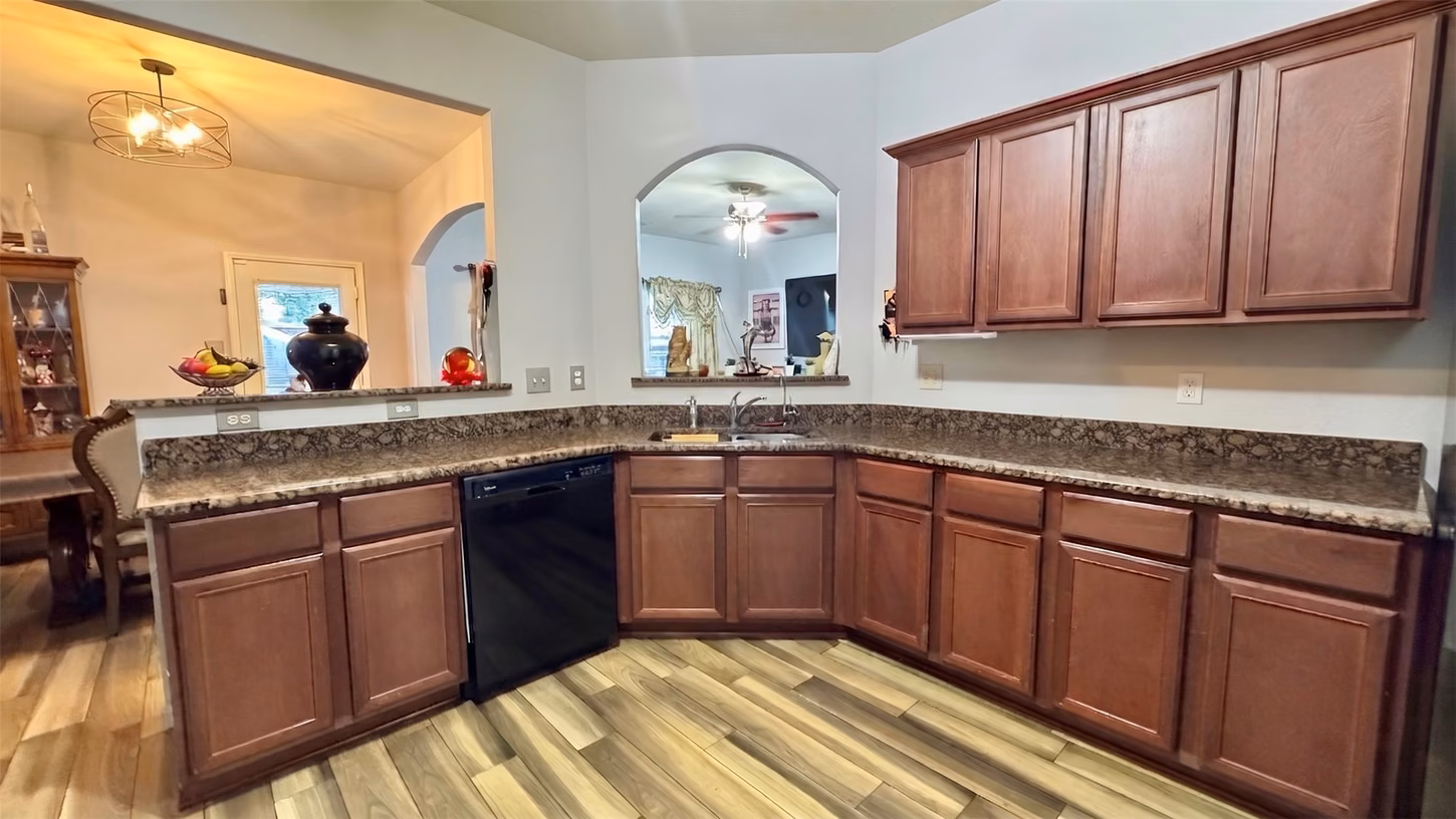 Photo 3 of 10919 Panther Court, Houston, TX
