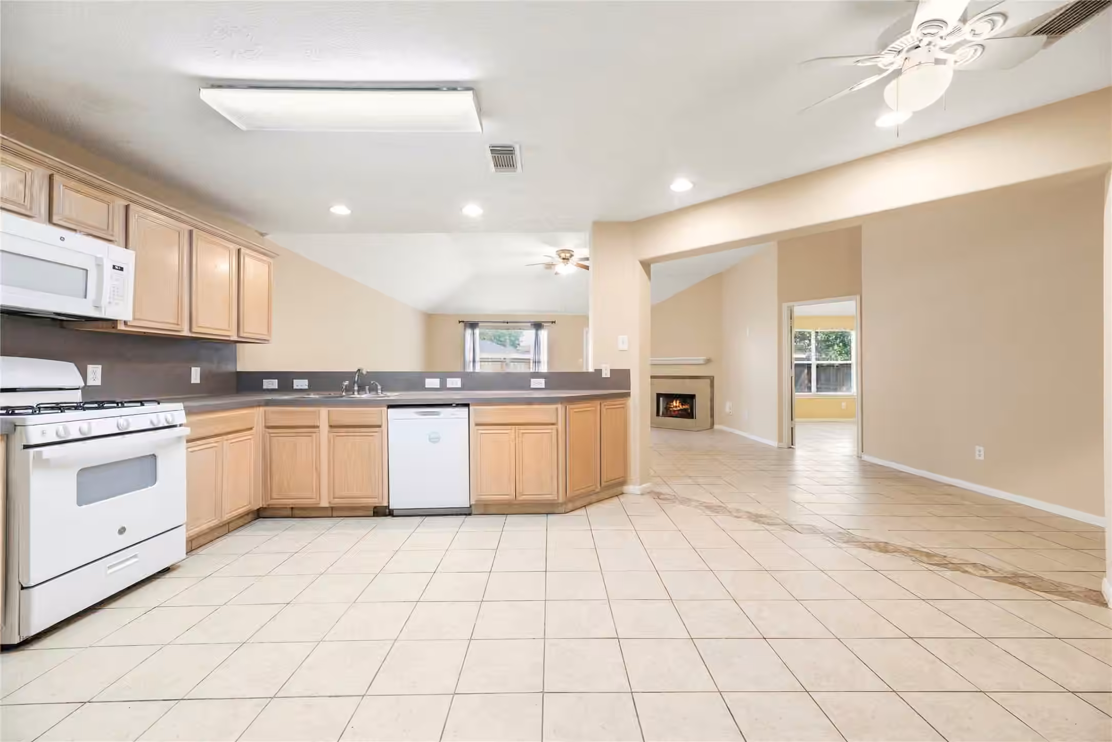 Photo 2 of 6611 Stonefort Court, Katy, TX