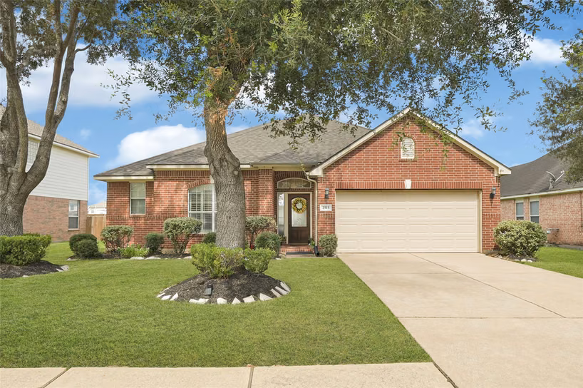 Photo of 2515 Atlas Drive, Missouri City, TX