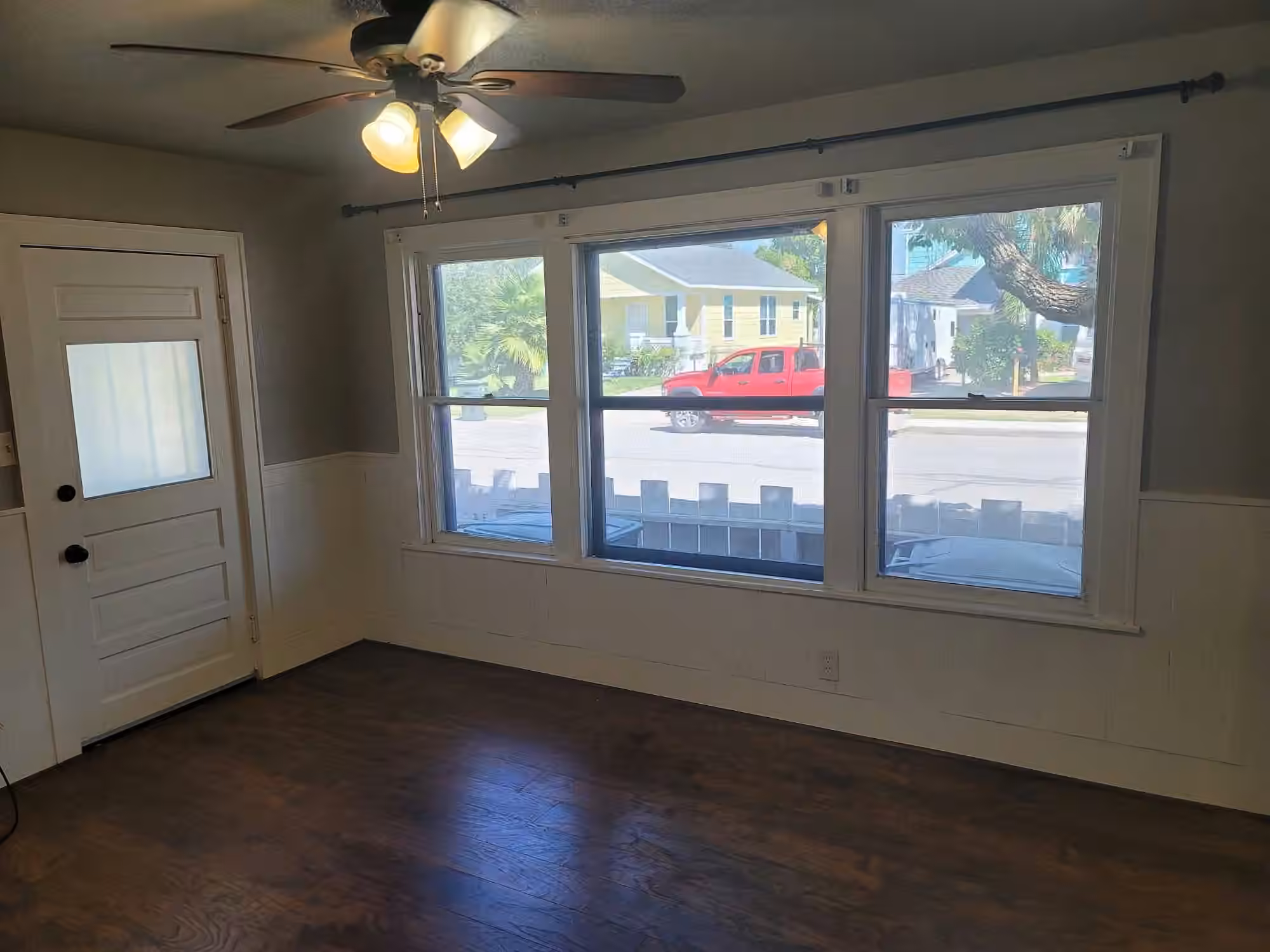 Photo 6 of 2301 45th Street, Galveston, TX