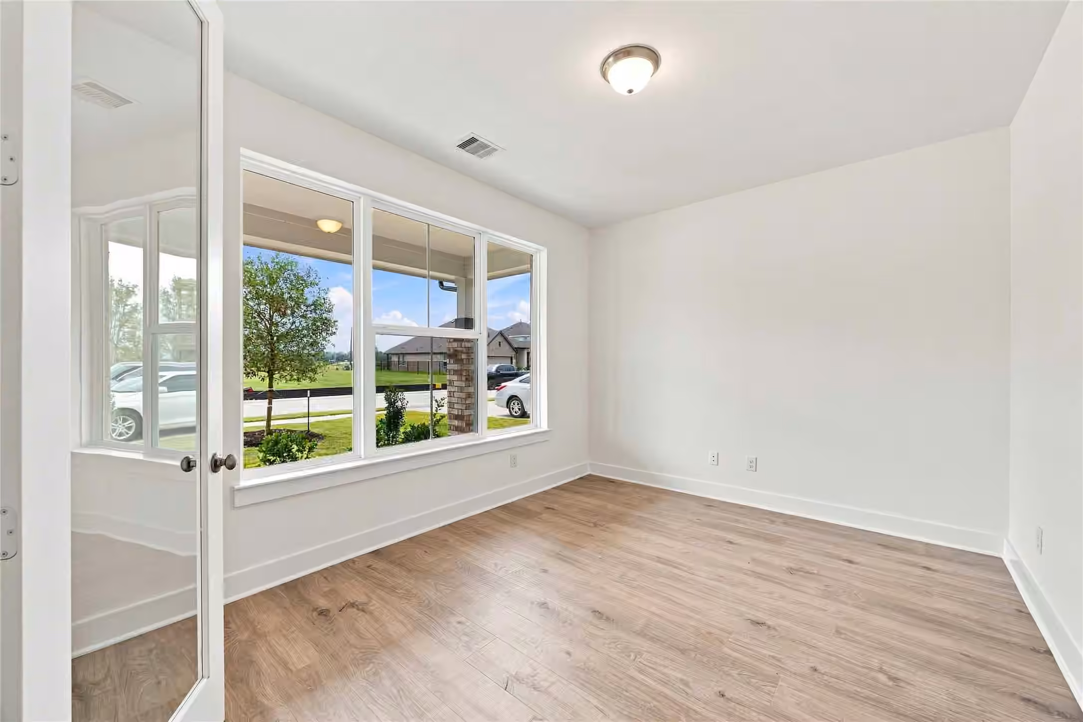 Photo 6 of 2727 Ametrine Drive, Rosharon, TX