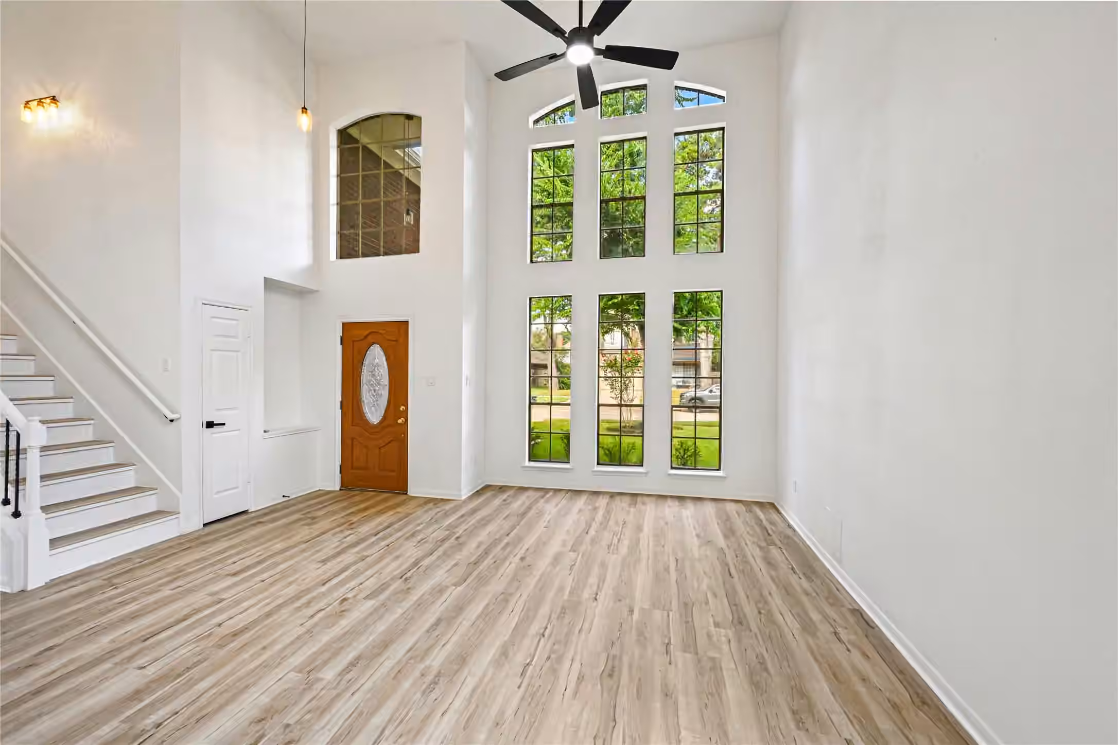 Photo 6 of 16027 Lakestone Drive, Tomball, TX
