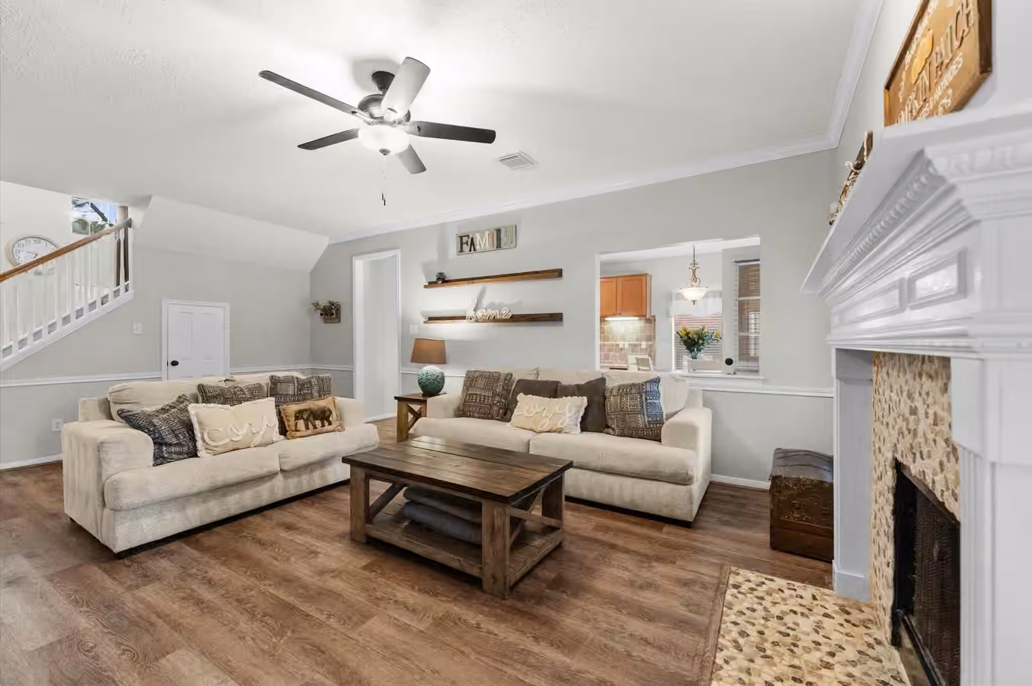 Photo 6 of 1407 Pine Meadow Court, Pearland, TX