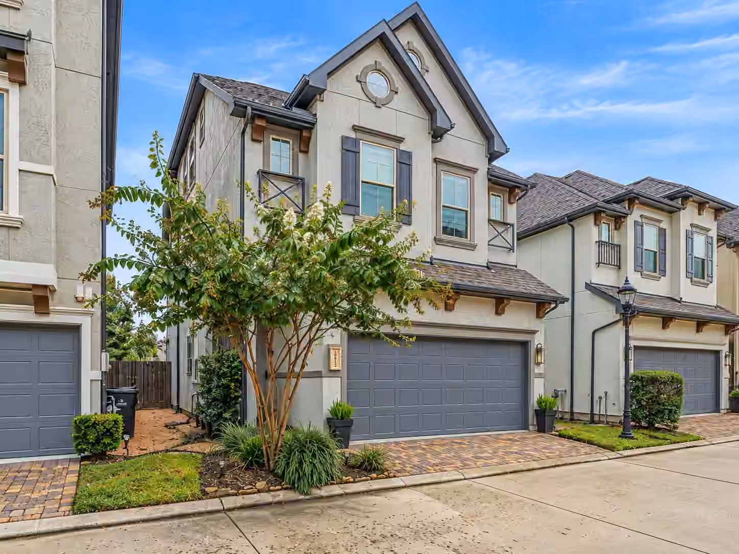 Photo 2 of 10612 Centre Glade Drive, Houston, TX