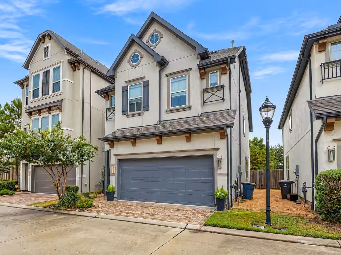 Photo 3 of 10612 Centre Glade Drive, Houston, TX