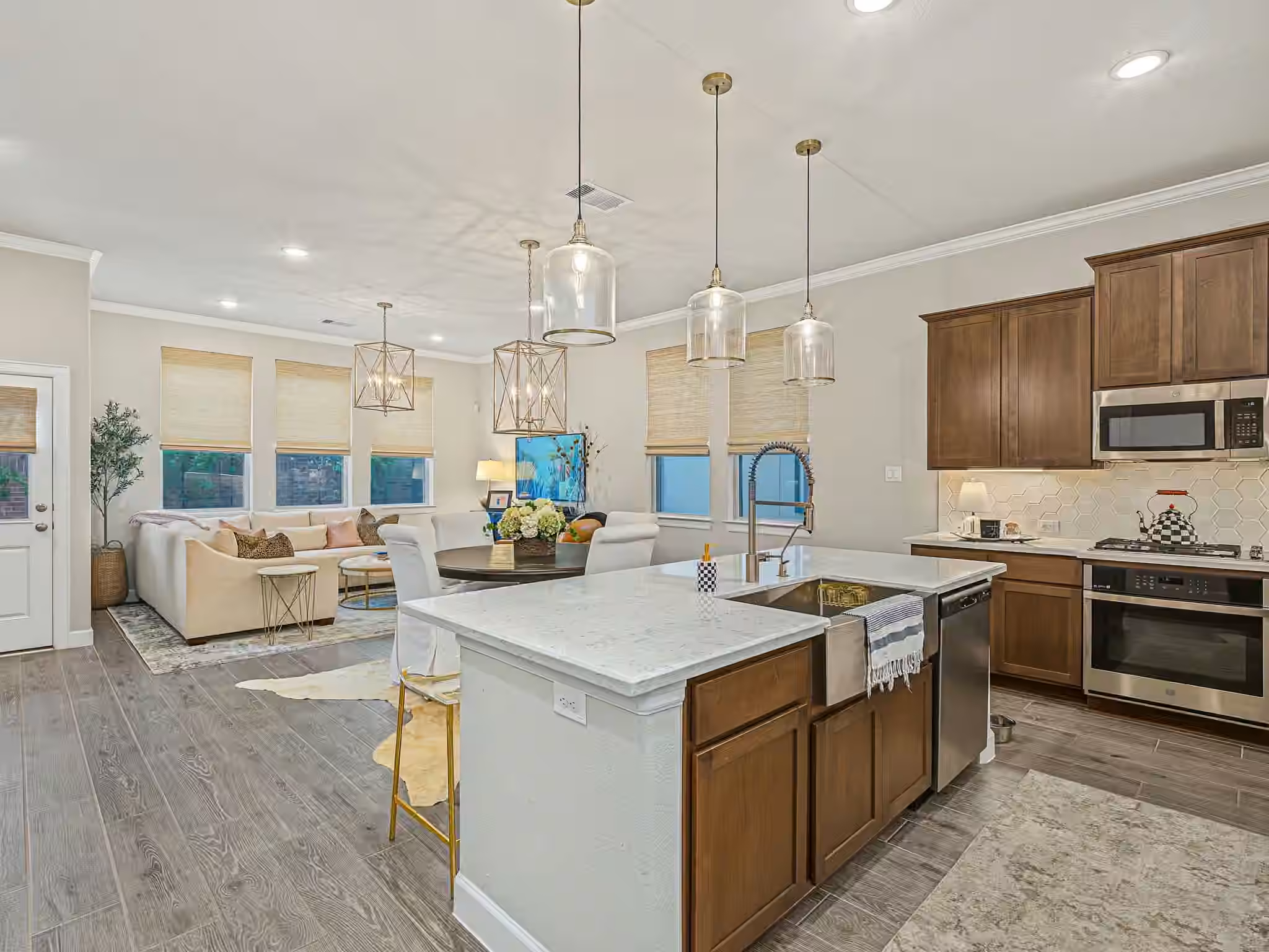 Photo 7 of 10612 Centre Glade Drive, Houston, TX