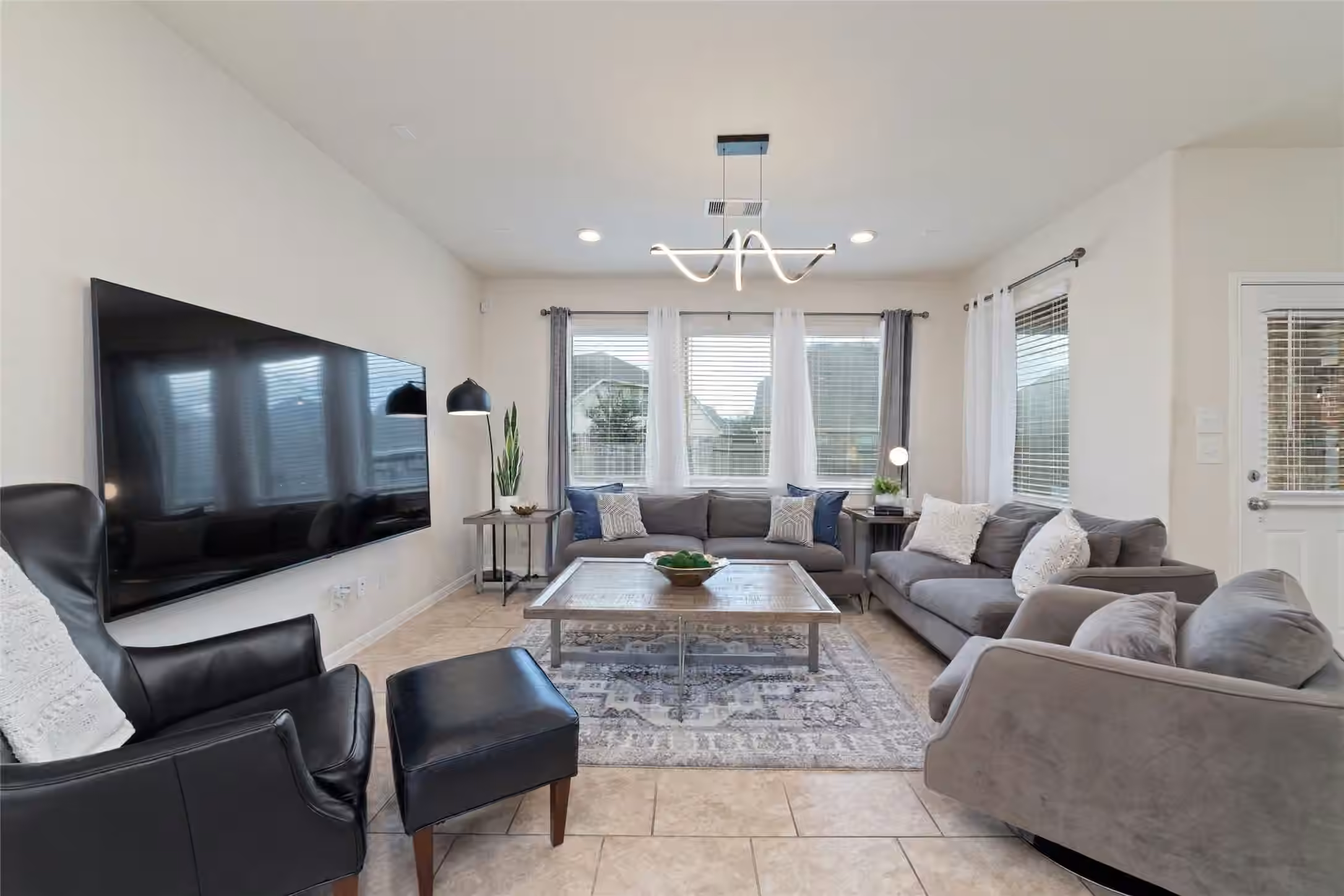 Photo 3 of 14722 Oakheath River Court, Cypress, TX