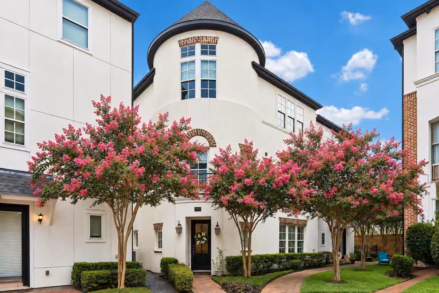 Photo of 2725 Cohn Garden, Houston, TX 77007