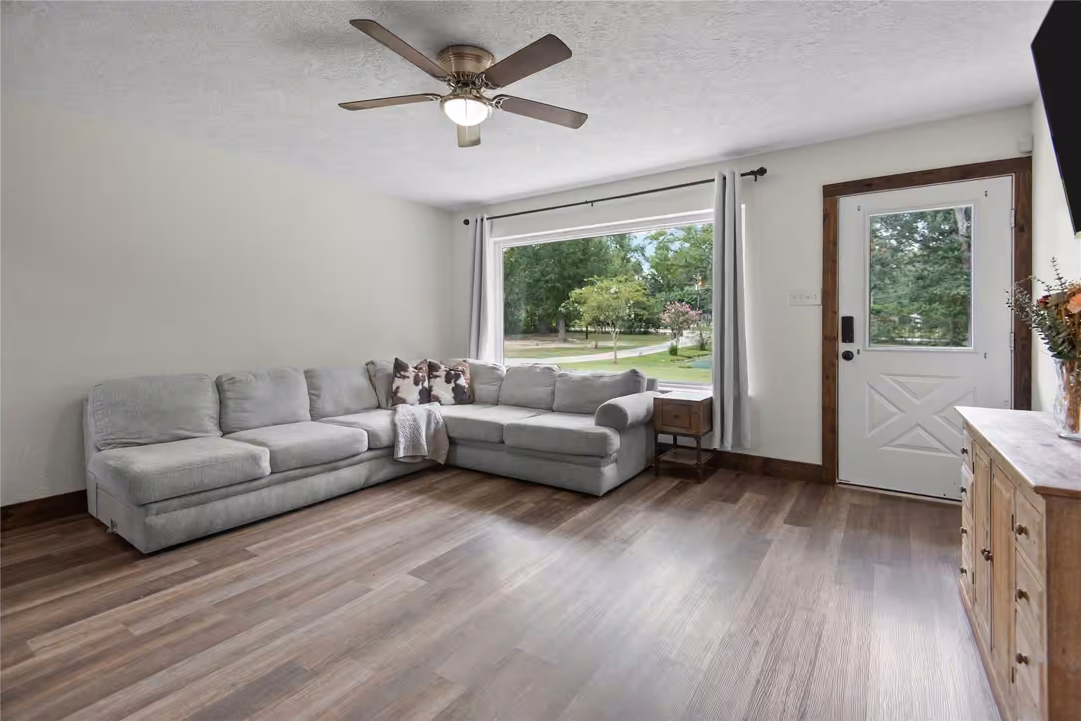 Photo 6 of 22117 Magnolia Hills Drive, Magnolia, TX
