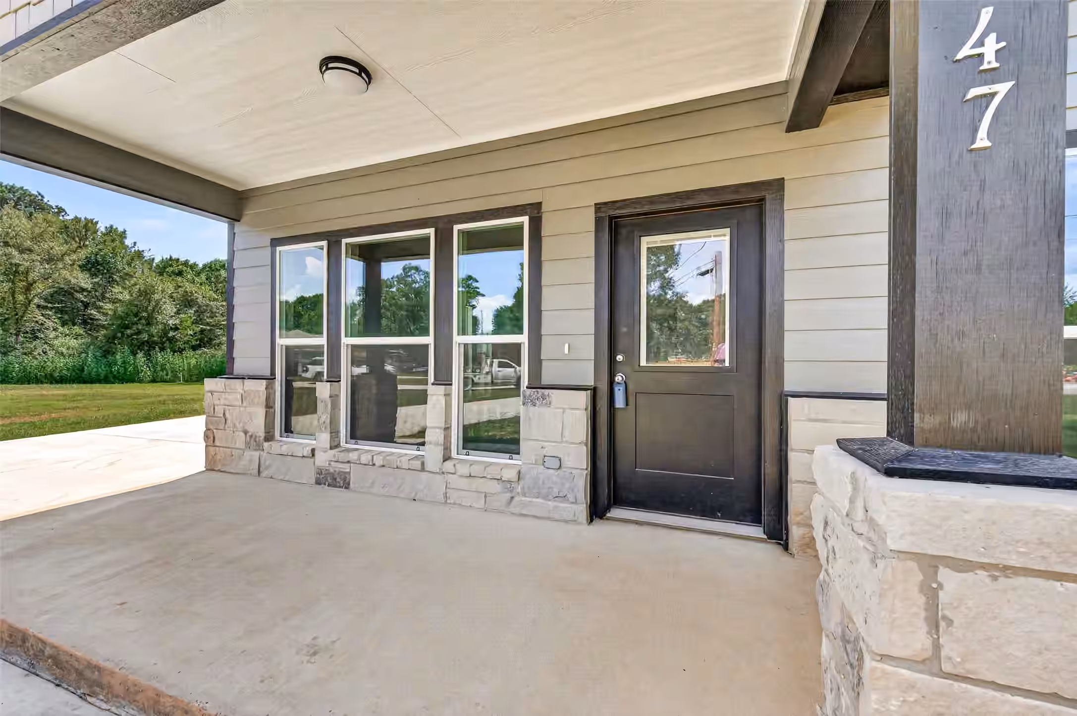 Photo 3 of 1147 Baja Road, Montgomery, TX