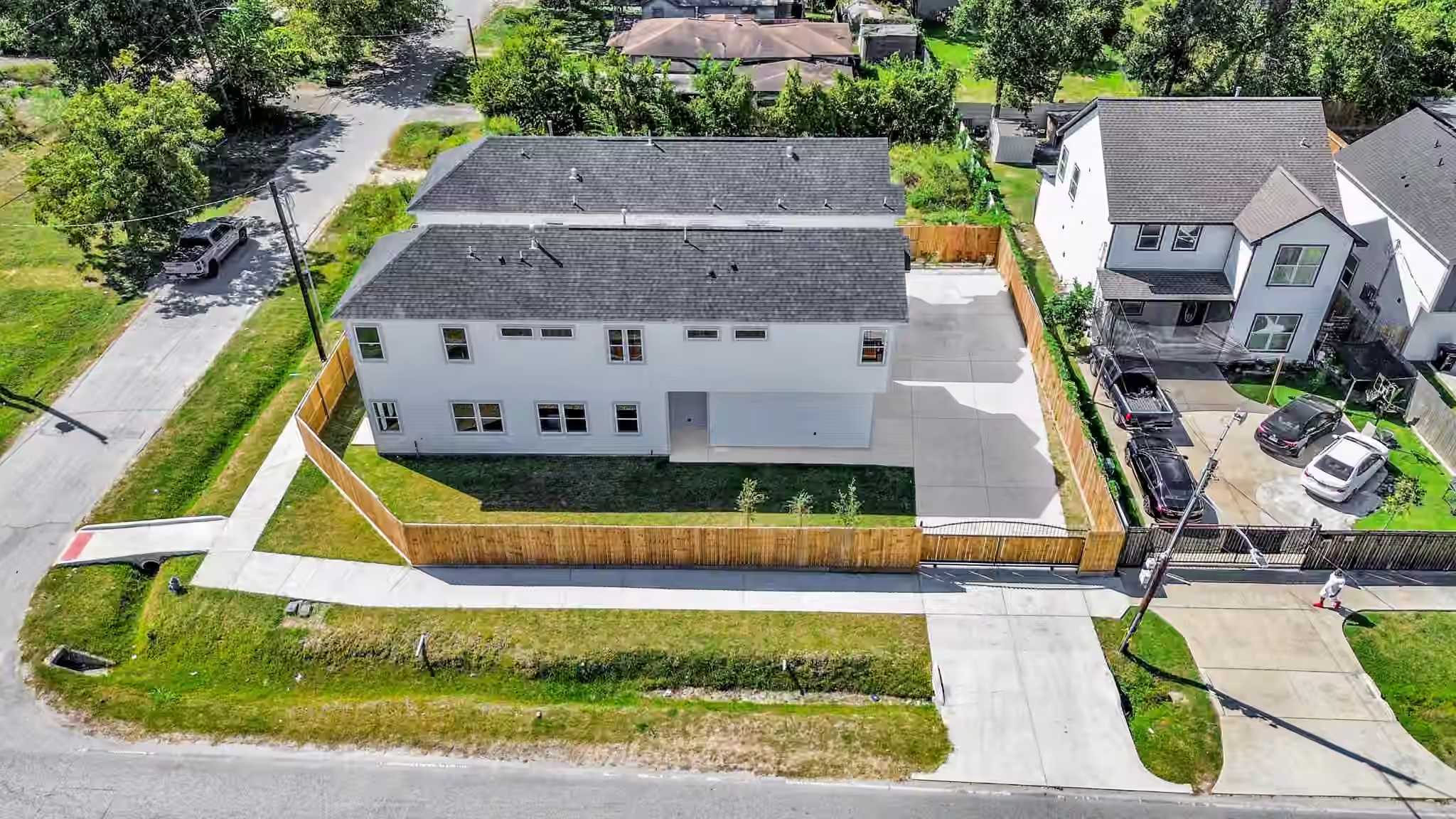 Photo 6 of 4133 E Toliver Street, Houston, TX