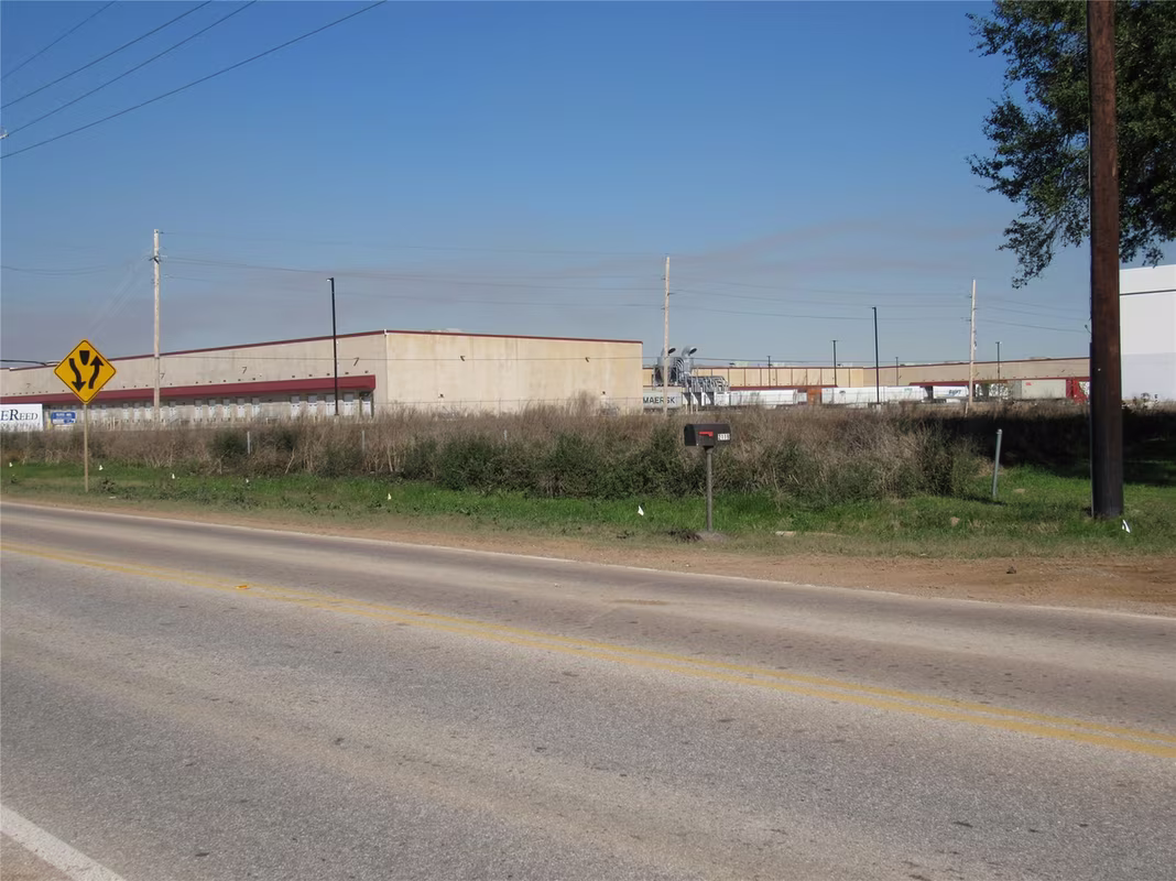 Photo 7 of 2119 Woods Road, Brookshire, TX