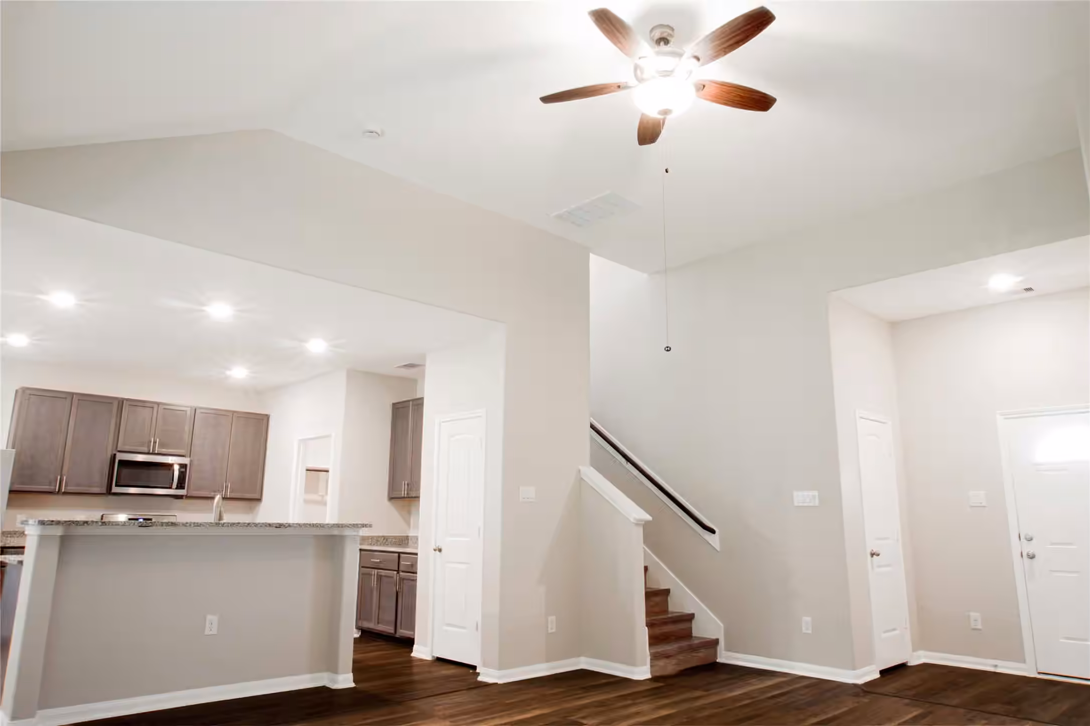 Photo 6 of 17624 Cedar Crest Drive, Conroe, TX