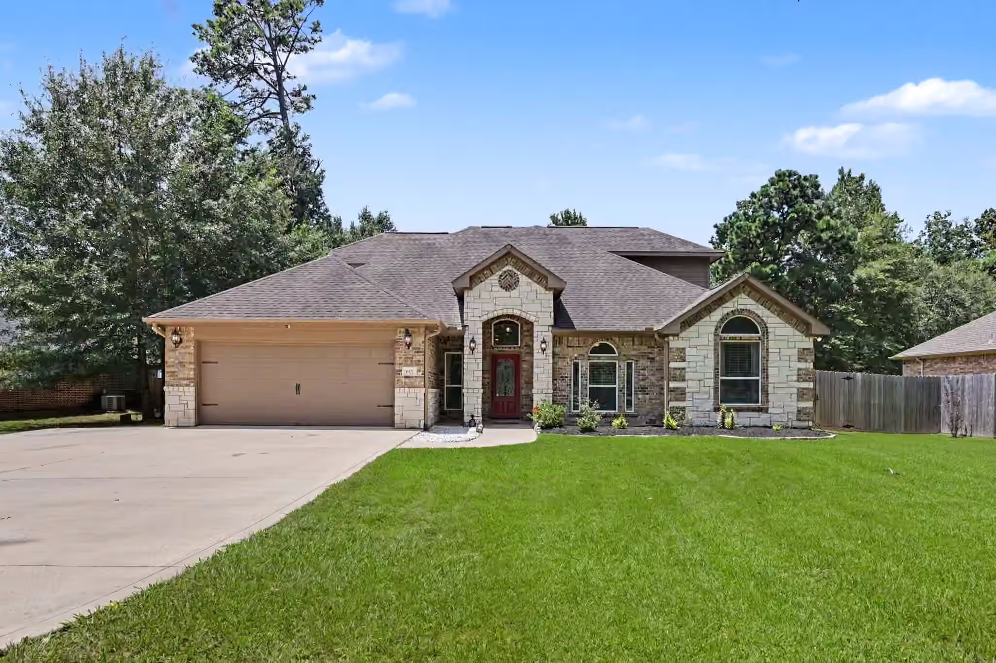 Photo 2 of 615 Weisinger Drive, Magnolia, TX